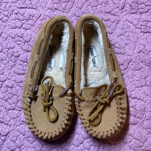 Minnetonka moccasins kids